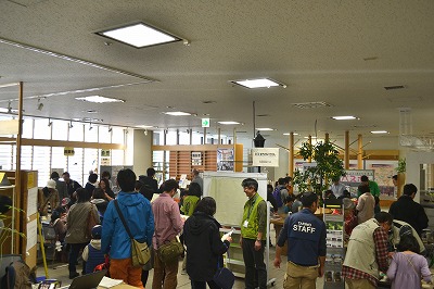 https://www.kankyo.sl-plaza.jp/blog/%E5%B1%95%E7%A4%BA%E3%82%B3%E3%83%BC%E3%83%8A%E3%83%BC%E3%81%AE%E6%A7%98%E5%AD%90.jpg